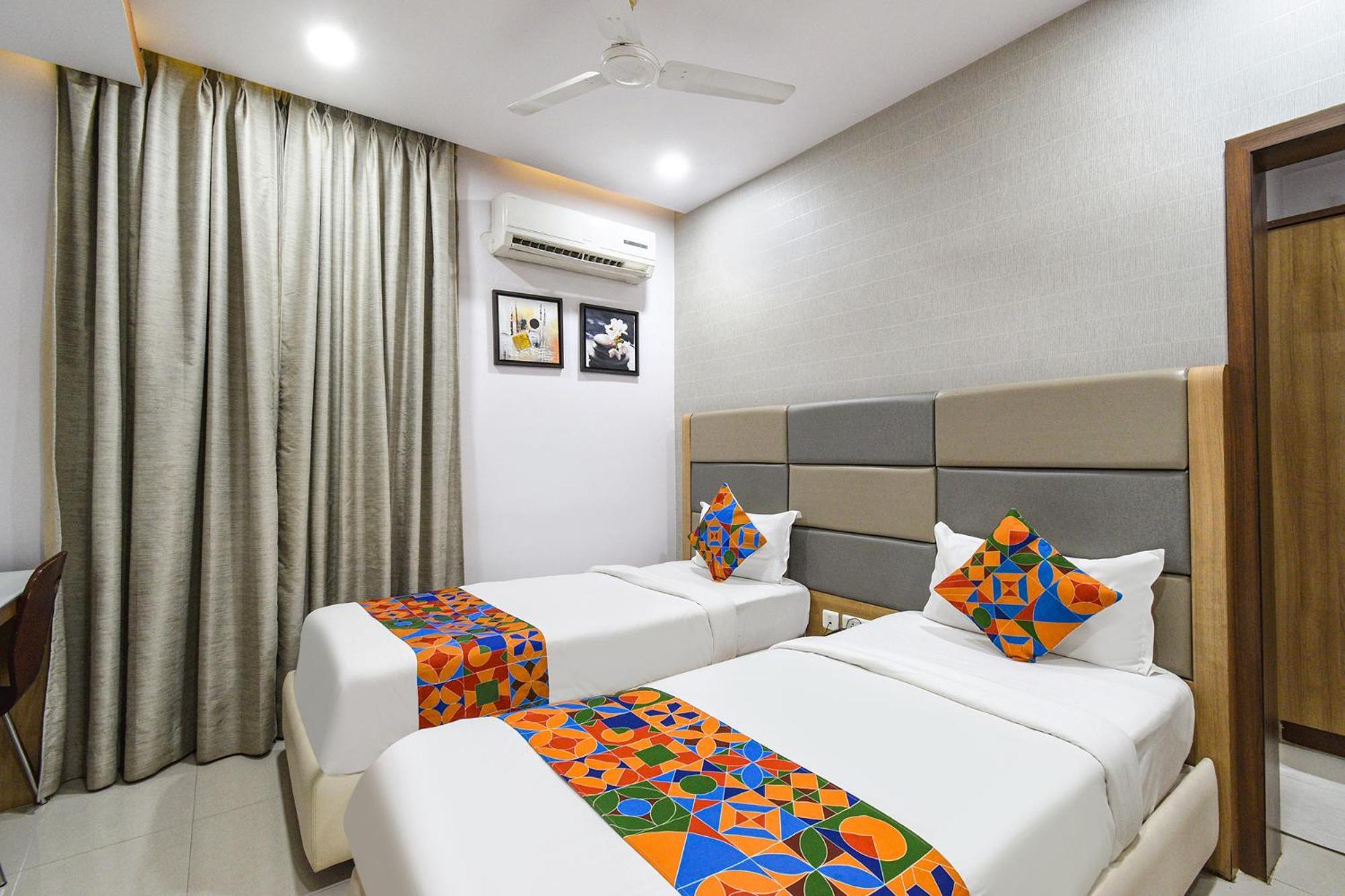 Fabhotel Aditya Homes - Nr Isb, Gachibowli Хайдарабад Экстерьер фото